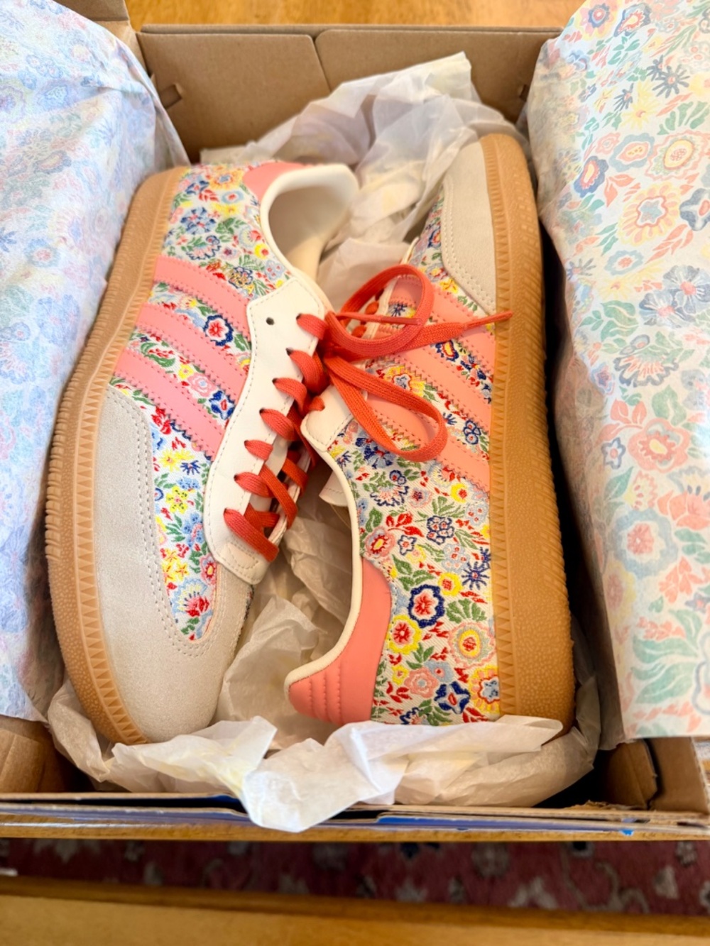 Adidas Liberty London Samba - Picture 3 of 5